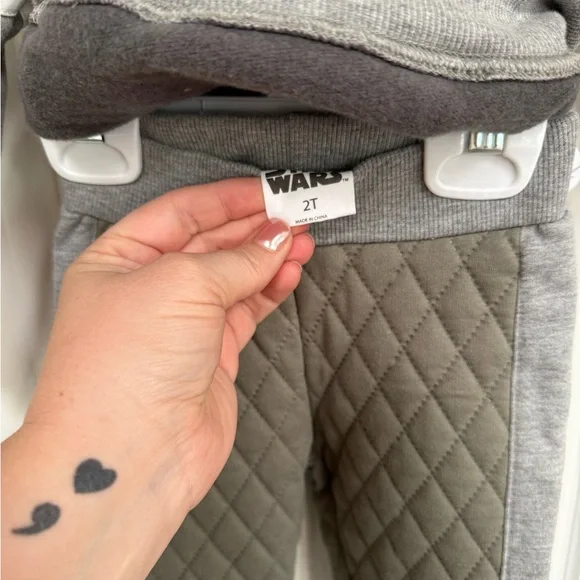 Gray and Green Baby Yoda Hoodie Set - Picture 6 of 7